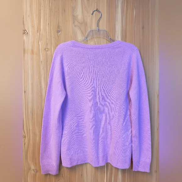 Tahari Lilac Cashmere Sweater, Size Large - Picture 3 of 5